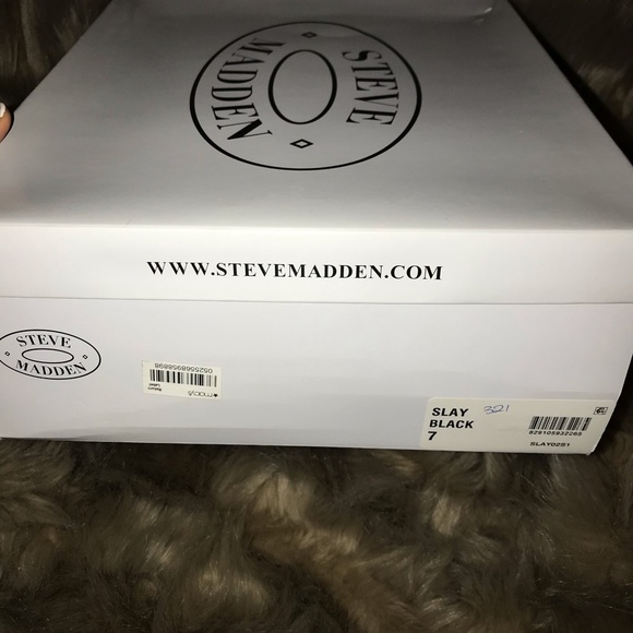 STEVE MADDEN “SLAY” Black sock heels - Picture 2 of 6